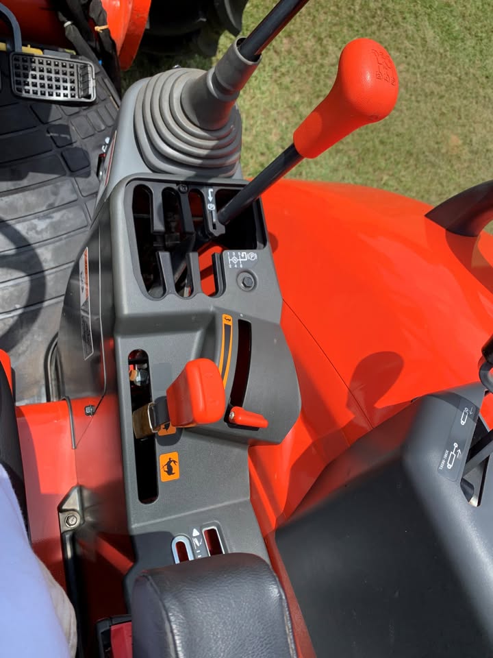 2021 Kubota M7060 PACKAGE DEAL